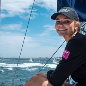 Sailor Emma tackles high seas in Sydney to Hobart race