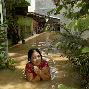 Caritas responds to Typhoon devastation in the Philippines
