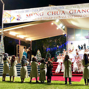 Vietnamese Catholic Community bringing Christmas cheer with night of fun