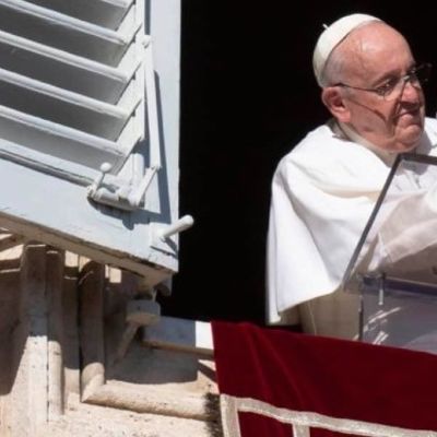 Francis calls for Holy Land peace after recent "spiral of death"
