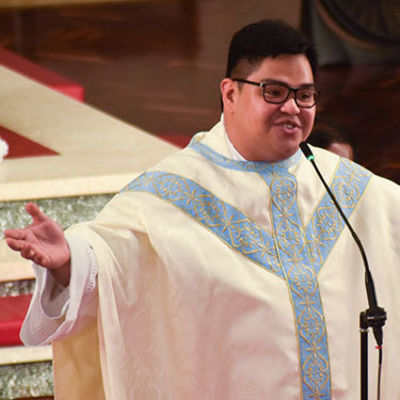 Historic ordination of first Filipino priest in the Northern Territory after 30 years